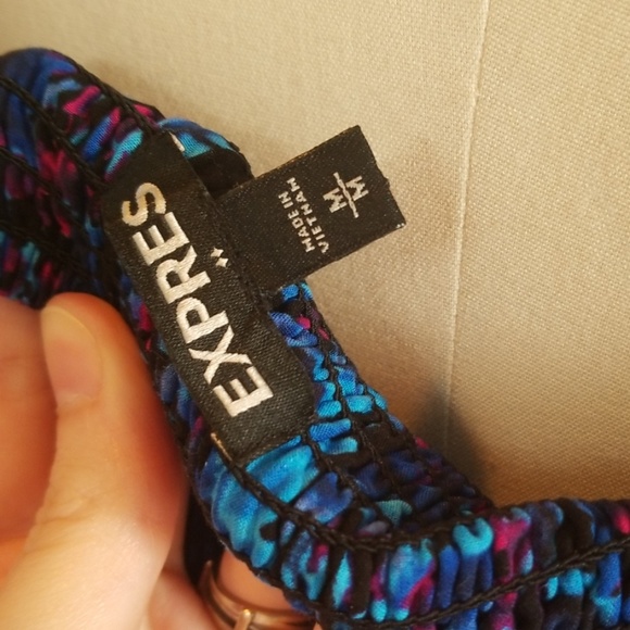 Dress - Picture 8 of 8